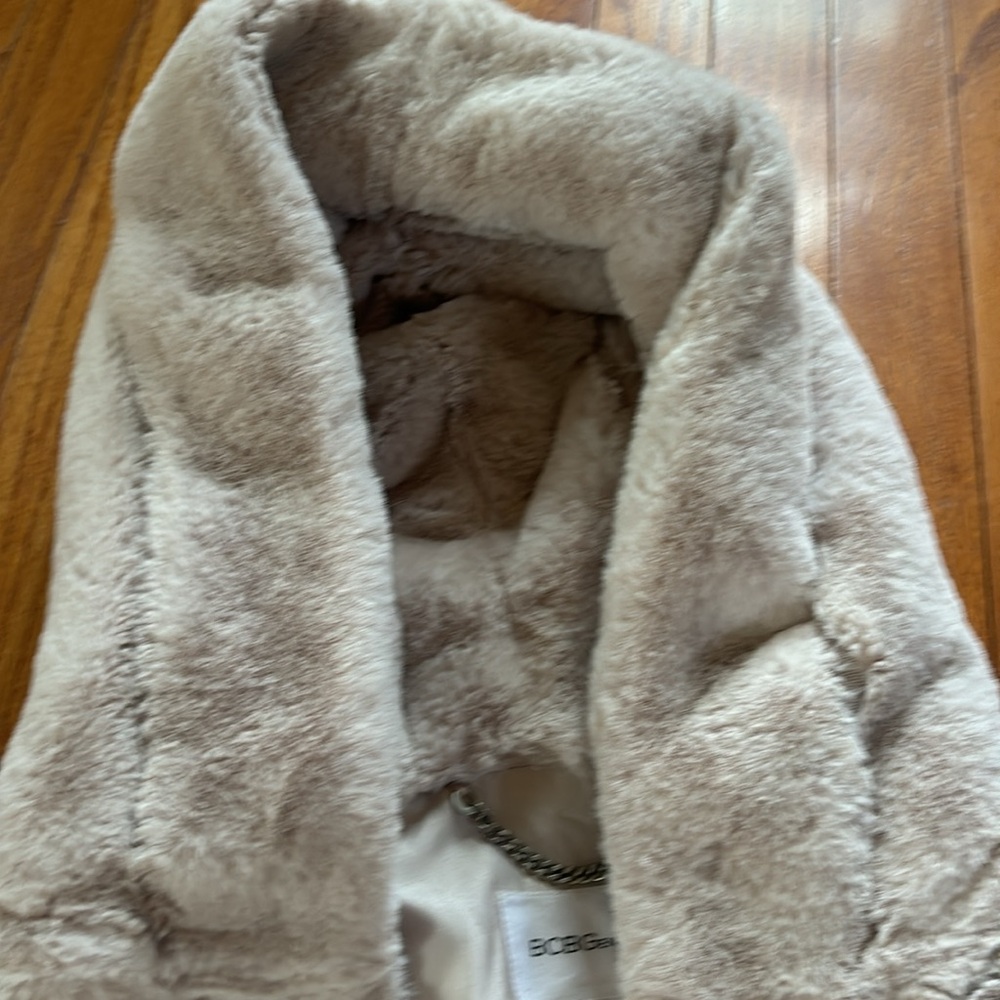 BCBG generation faux fur vest - Picture 6 of 8